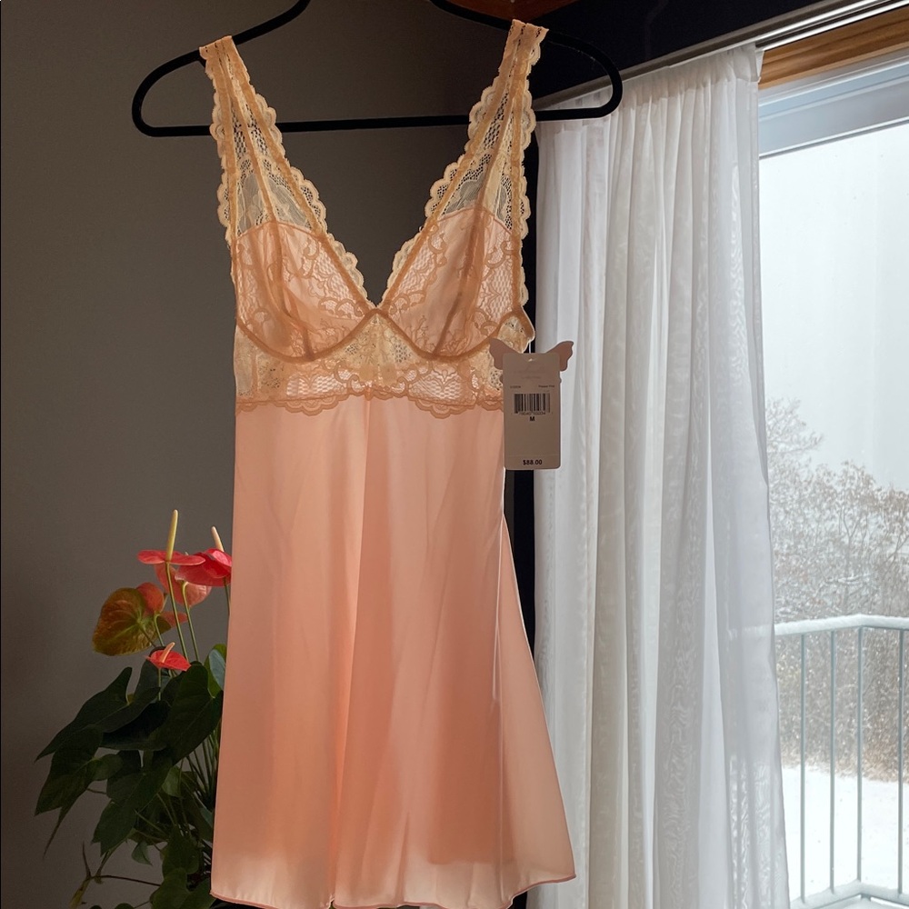 M.    Lace Trim Chemise in Soft Peach       NWT